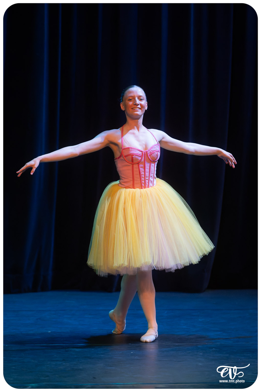 ECOLE DE DANSE CÉCILE ADAMOW